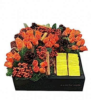 Kutuda Çiçek ve Çikolata 