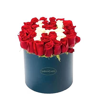 Kişiye Özel  Kutuda Harf Gül