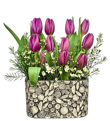 Taş Vazoda Mor Laleler