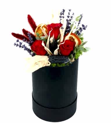 Silindir Kutuda Kırmızı Gül